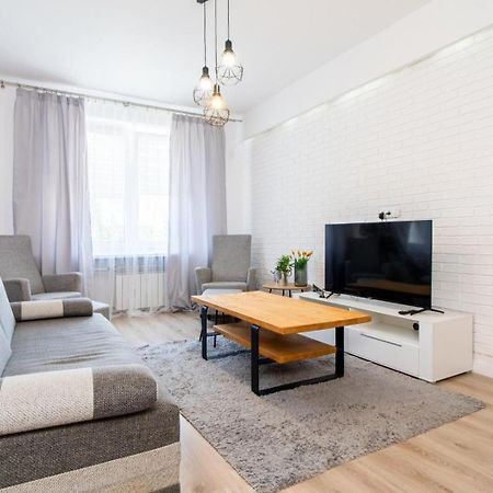 Apartamentysnu, Parkowy رادوم المظهر الخارجي الصورة
